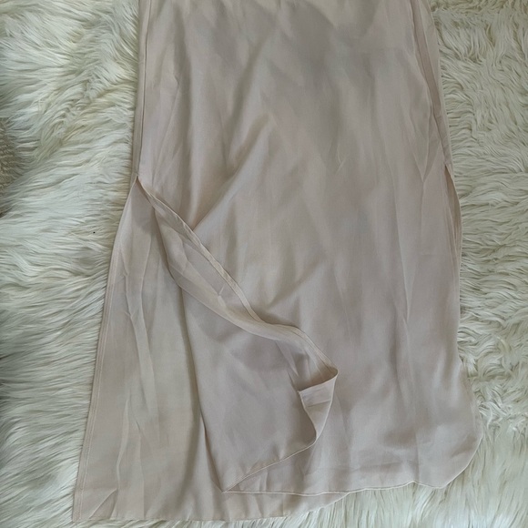 Elegant Cream Tie-Front Maxi Dress - Picture 7 of 9